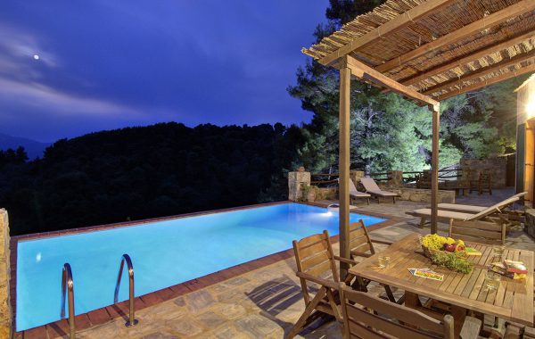 Arktos Villa